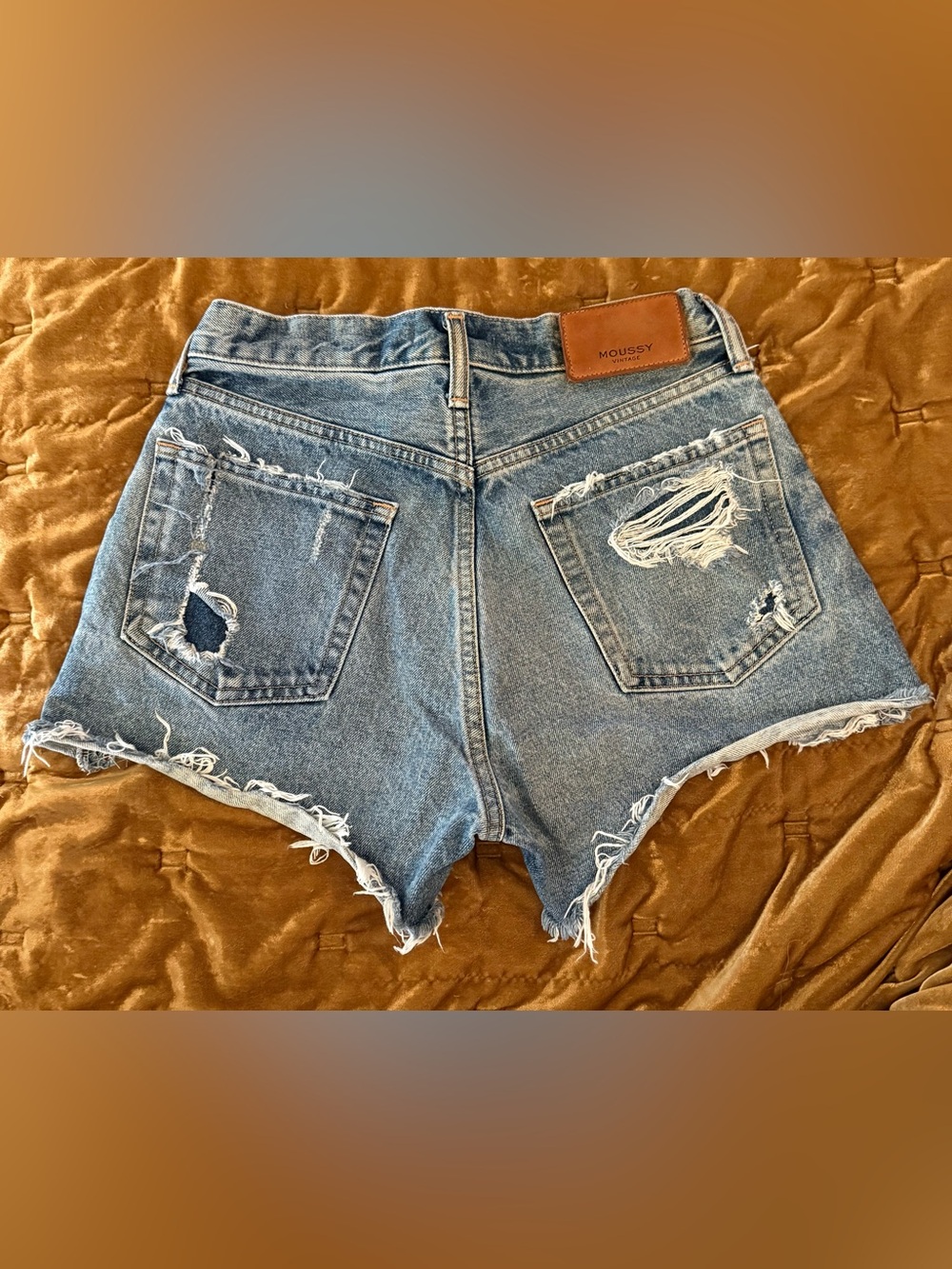 Moussy Distressed High-Waist Denim Shorts in Blue size 24 - Picture 4 of 6